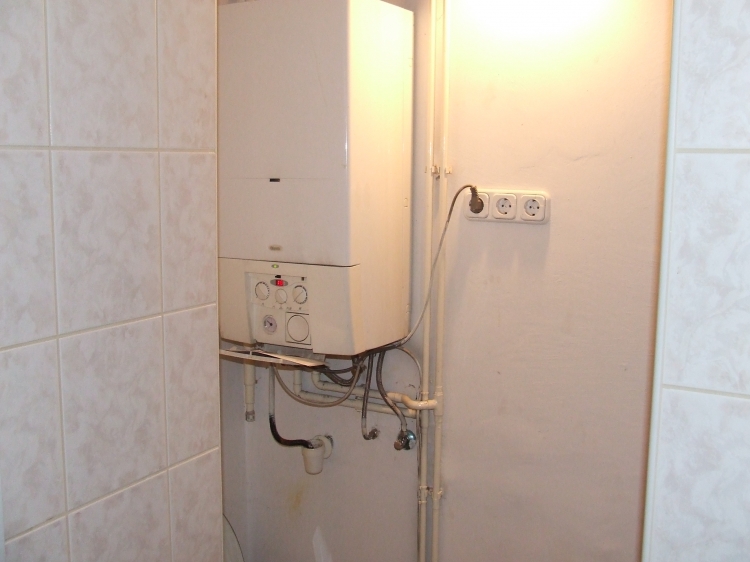 for rent house Szigetszentmiklós Lakihegy Budapest előváros 180 m<sup>2</sup> 200 ezer Ft / hó