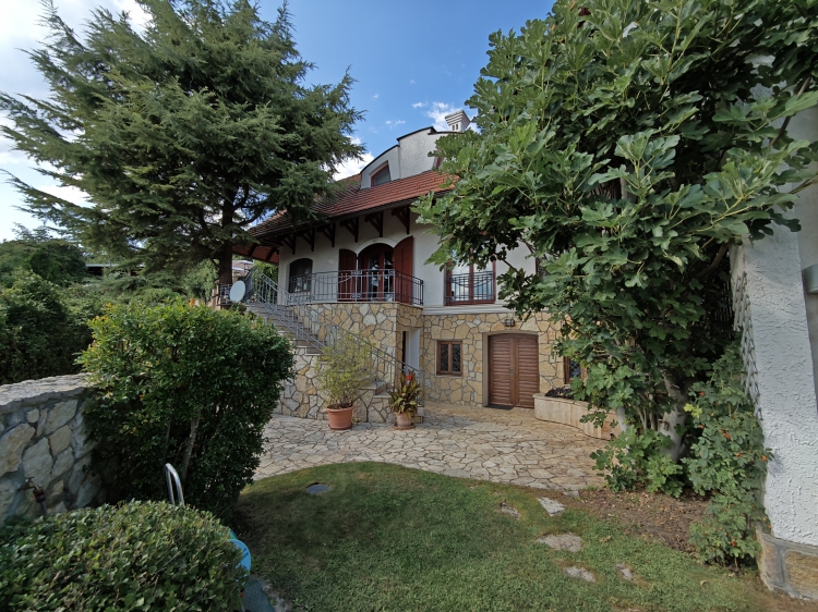 For sale house Balatonfüred  350 m<sup>2</sup> 498 millió Ft