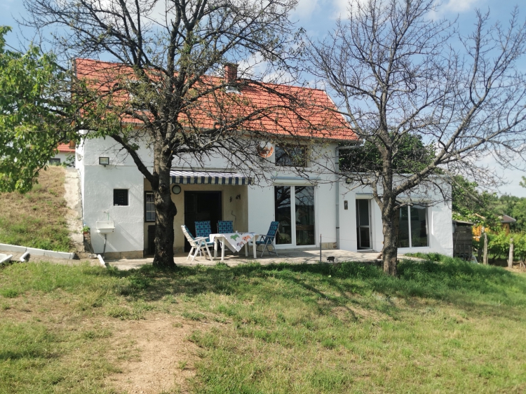 For sale recreational home, summer house Felsőörs  80 m<sup>2</sup> 175 millió Ft