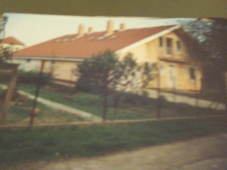 for rent house Szigetszentmiklós Lakihegy Budapest előváros 180 m<sup>2</sup> 200 ezer Ft / hó